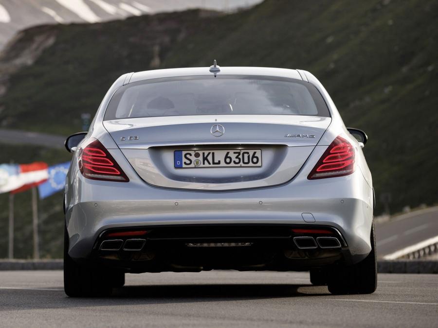  Mercedes-Benz S63 AMG 2013 года  (фото 6 из 30)